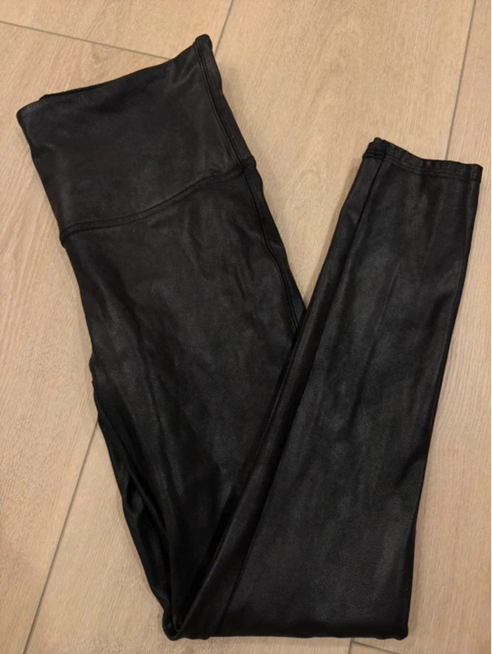 SPANX Faux Leather High Rise Leggings Black Shaping Pull On Skinny Pants